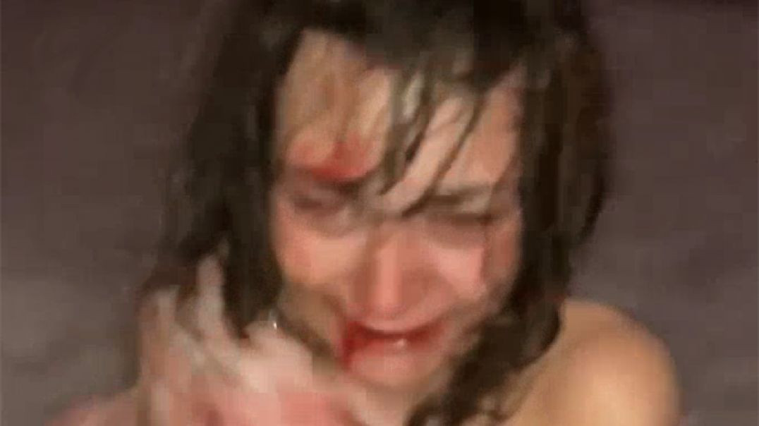 ⁣Закладчицу вывезли в лес раздели и наказали / Спортики наказали суку